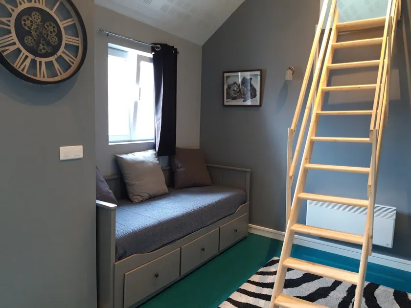Guesthouse - Image 1