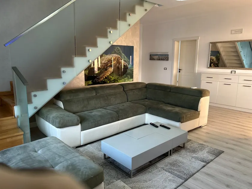 Henri's Apartament Duplex - Image 1