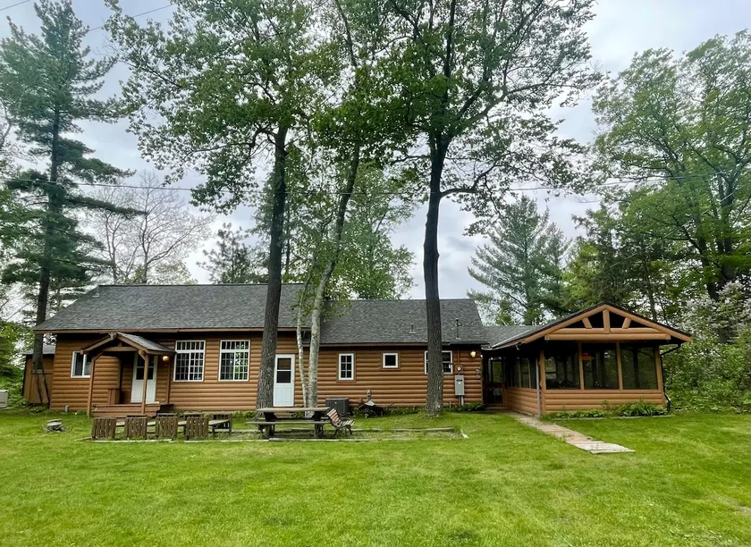 Thunder Lake Retreat - Image 1