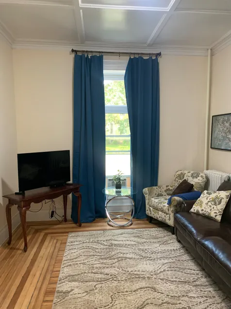 Historical Port City Suite - Image 1