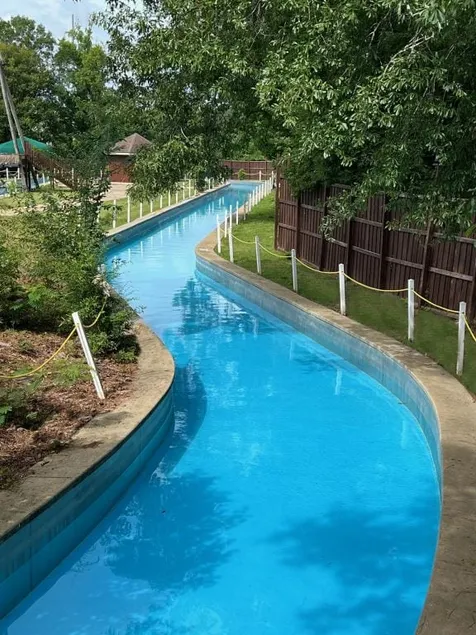 Cabin / Retreat with Lazy River and Pools - Image 1