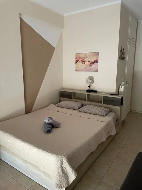 Angela's apartment! - Image 1