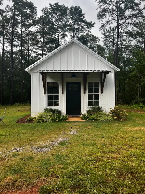 Cozy Cottage - Image 1