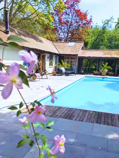 * Neues Angebot * Wunderschönes Cottage, hundefreundlich, gemeinsamer Pool und Tennisplatz - Image 1