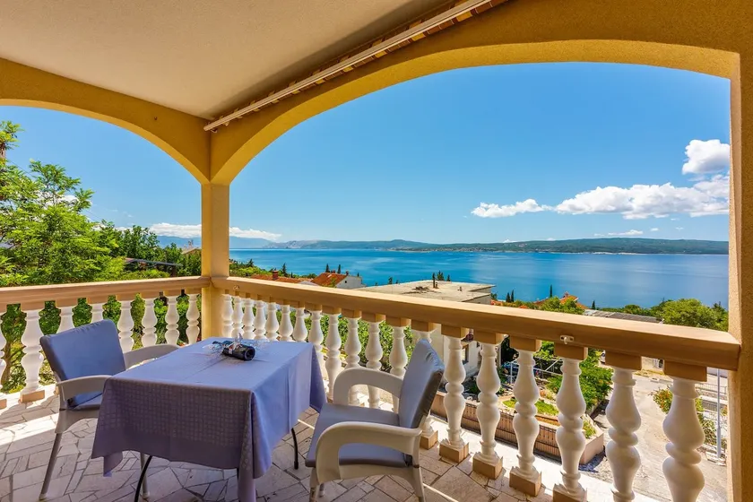Sea view flat 300 metres to the beach - Image 1