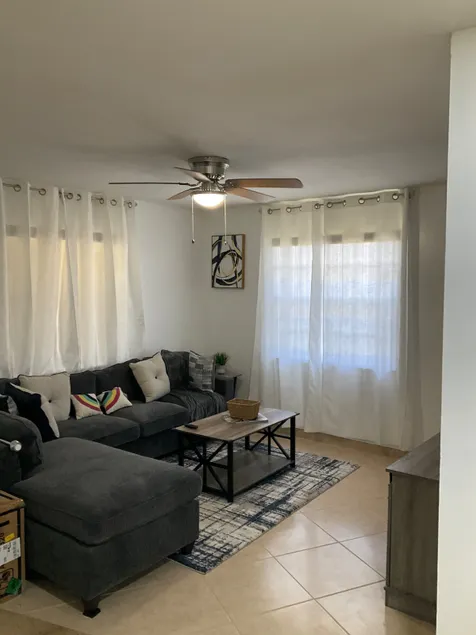 Miami Home – Spacious - Image 1