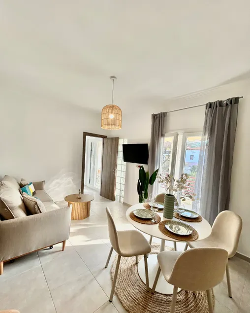 Blue Marine Luxury Apartment - Image 1