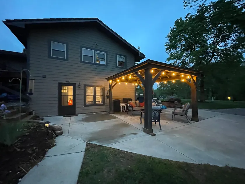 Your home away from home. - Image 1