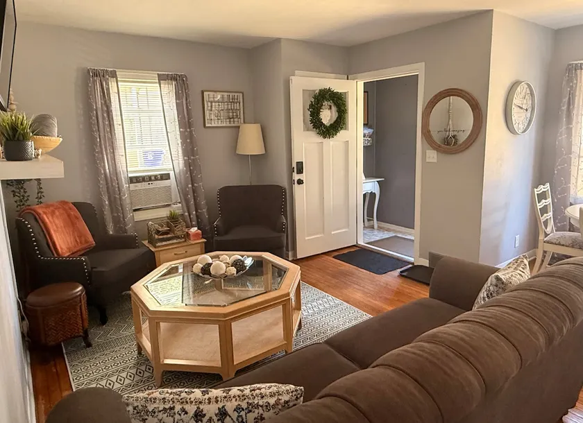 213 Kellogg Place - Image 1