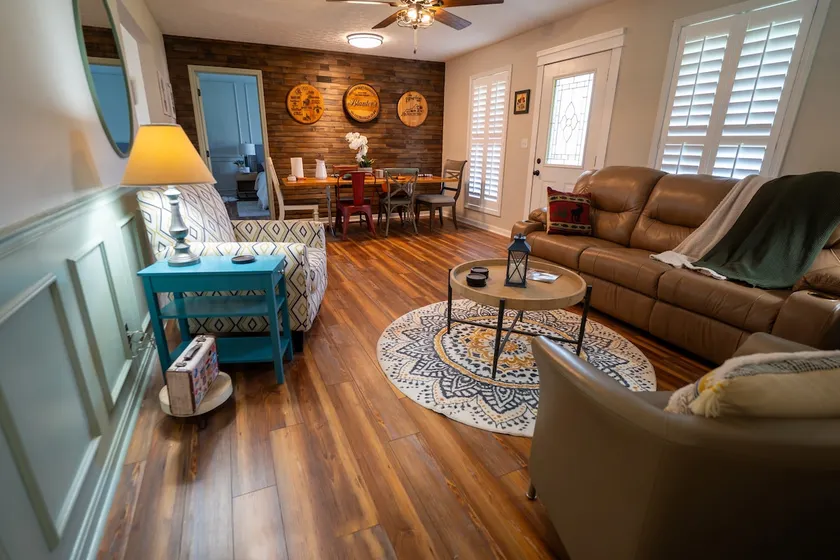 Bourbon Trail Bungalow, Ky Derby! Hot Tub - Image 1