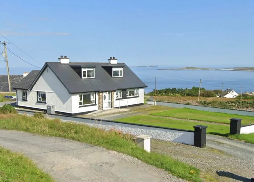 Island View - Image 1