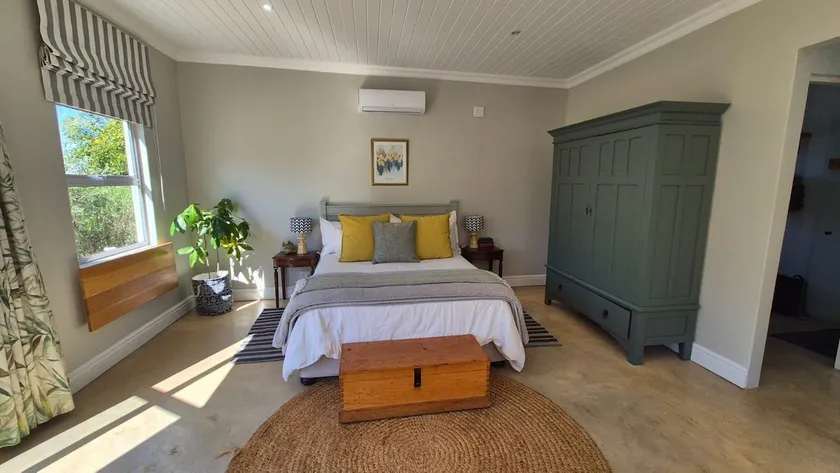 Perfectly positioned Studio flat in Hilton, KZN - Image 1