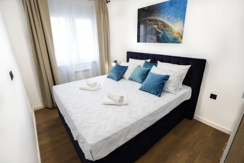 Sky Tesla Apartment - Image 1