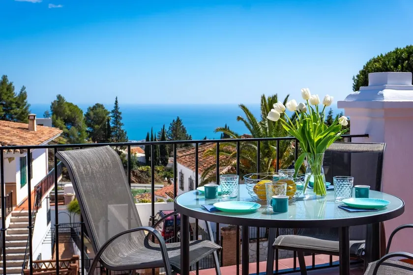 Idyllic Townhouse with Scenic Views Mijas Pueblo - Image 1