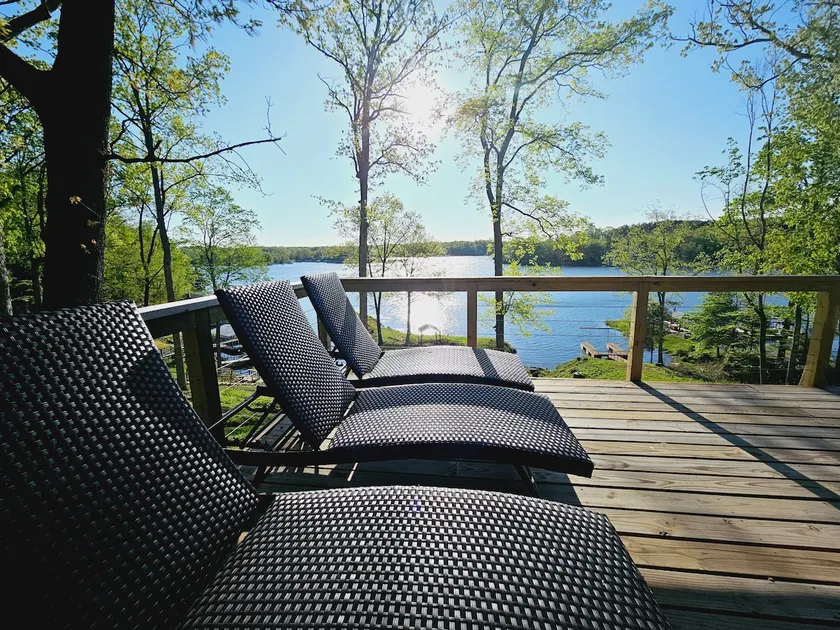 New! Modern! Lake House Escape! 5 bedroom - Image 1