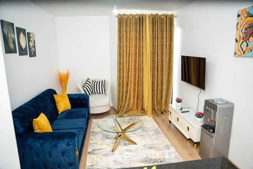 Tatu Palace One Bed - Image 1