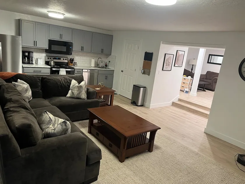 Private Downstairs Basement 2 Bed/1 bath - Image 1