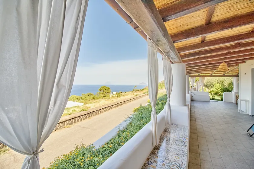 Casa Alba, sea view terrace and garden - Image 1