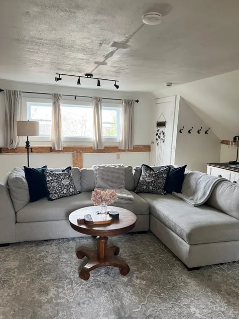 James' Place - Image 1