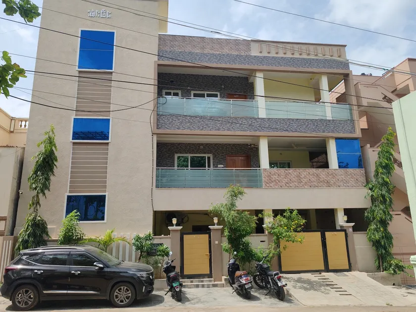 Spacious HOME STAY -AC - 8 guests @ sainikpuri, - Image 1