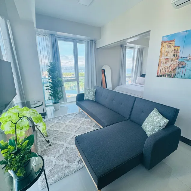 Condo W/Free Airport Pickup & Pool. Near the beach - Image 1
