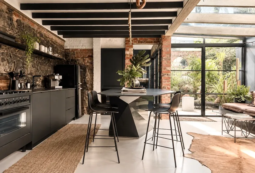 The Glass House | Fitzroy - Image 1