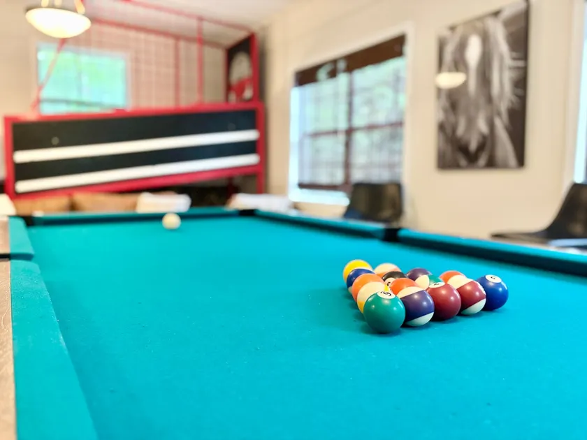 Large Home|Deck w/views|Game Room |Grill&Fire Pit - Image 1