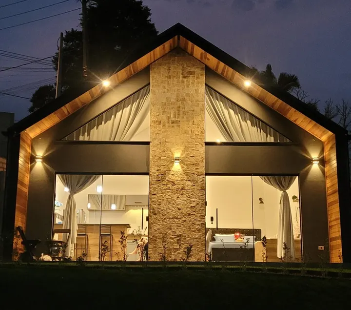 Romantic Cabin with Jacuzzi and King Bed · 1 hour from SP - Image 1
