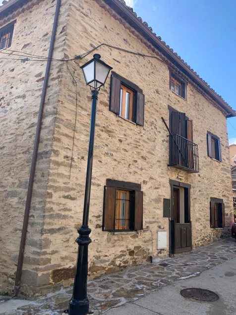 Rural house in a mountain village - Image 1