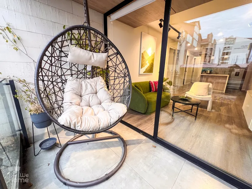 We • Charming flat w/ terrace & top location - Image 1