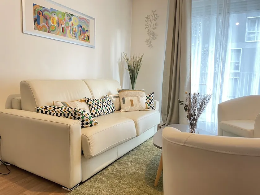 Charming Apartment in Saint-Ouen - GetHosted - Image 1