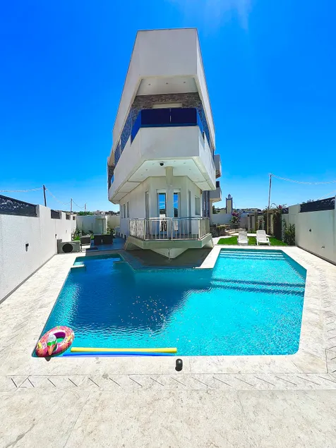 LA BARCA • Heated pool, jacuzzi & sea view - Image 1