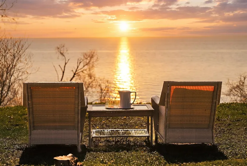 Lakeside Haven | Hot Tub & Quiet Lake Erie - Image 1