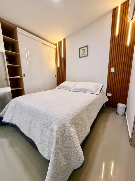 Modern apartment - Image 1