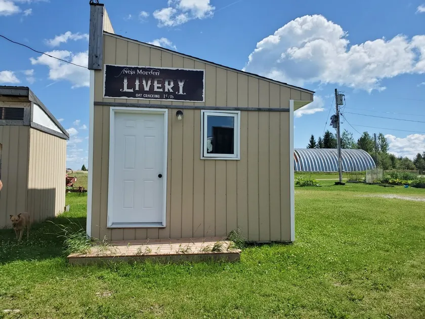 Polar Bear Cabins- Livery Cabin - Image 1