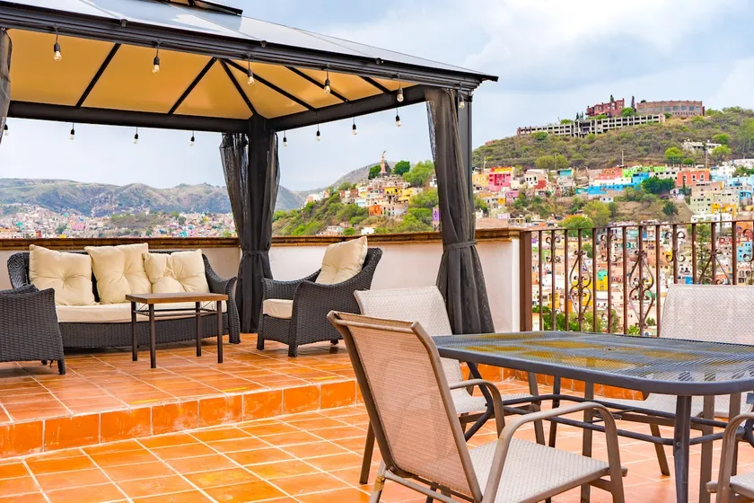 Casa Terremoto GarDel • Luxury Rooftop - Image 1