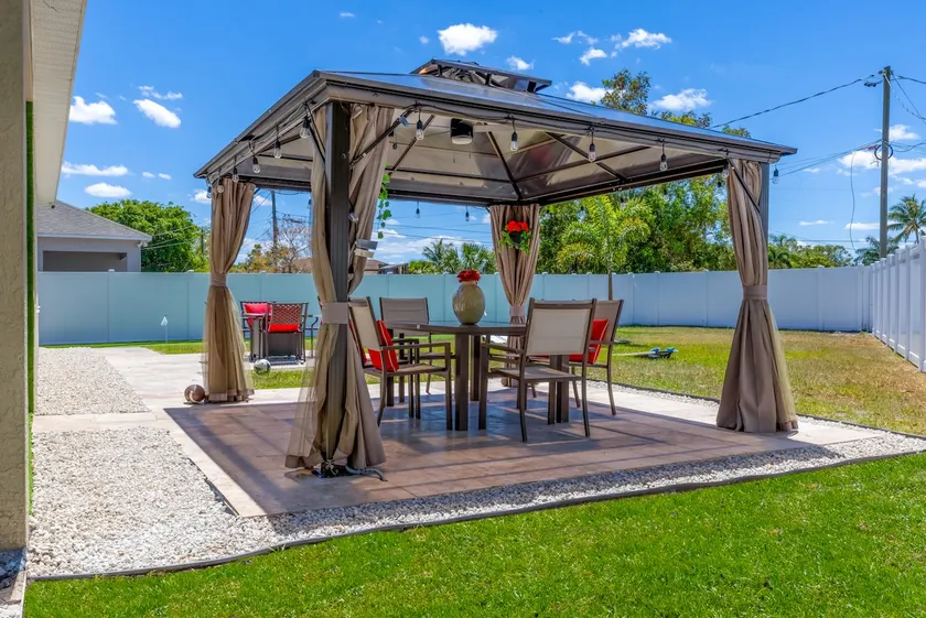 Dream |11PPL | 9Min Beach | Golf | BBQ Game room - Image 1