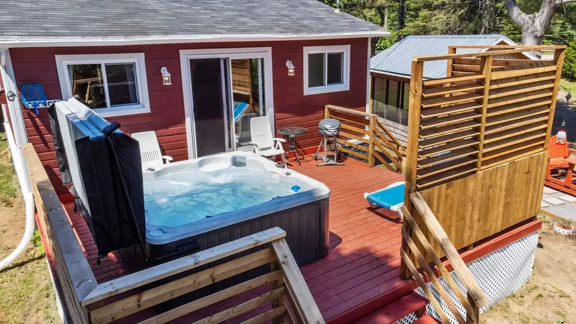 6-Person Jacuzzi Spa > Waterfront & Outdoor Fire Pit - Image 1