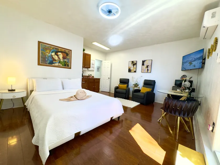 Yania s Cozy Getaway - Image 1