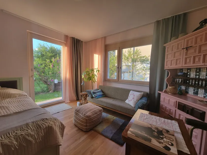 Garden studio with kitchenette - Image 1
