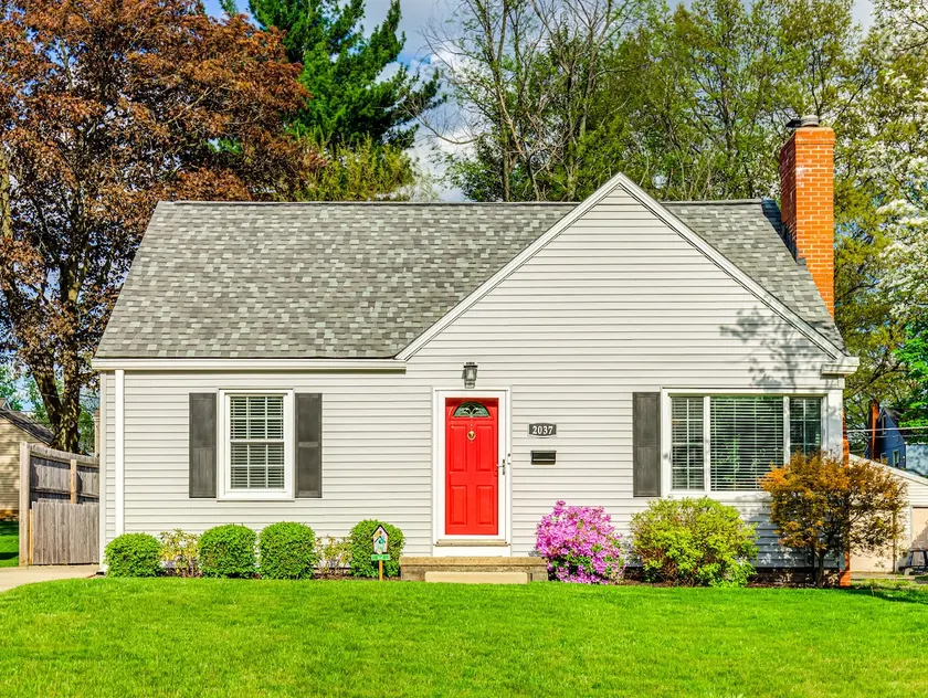 Upscale Home - Heated Floors, Bonfire, Arcade - Image 1