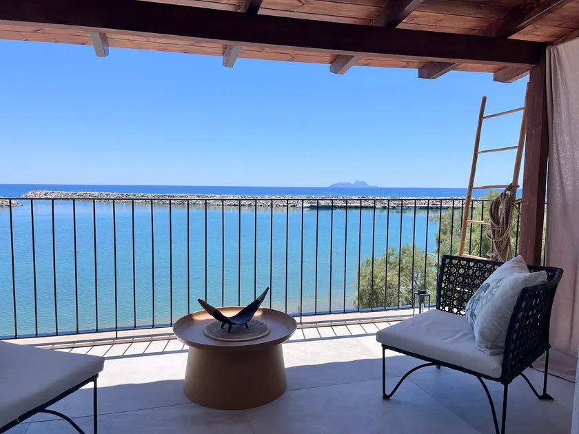 Moonstone Seafront Suite - Image 1
