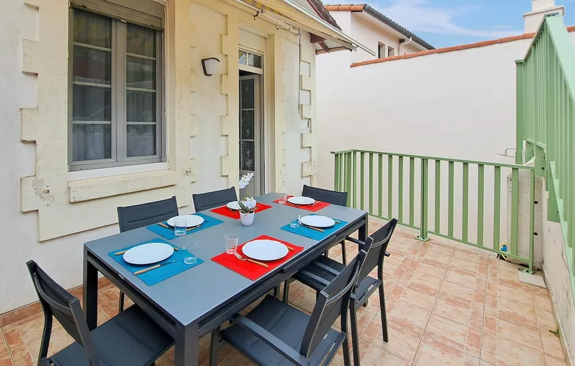 3 bedroom lovely home in Royan - Image 1