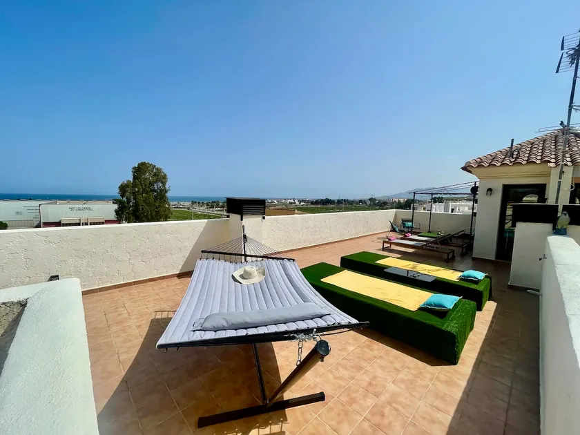 Mambo No. 11 Private W/Roof Terrace & Sea view - Image 1