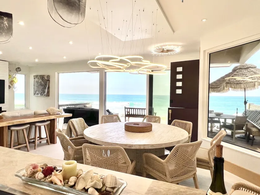 Magical Beach House on the sand - Image 1