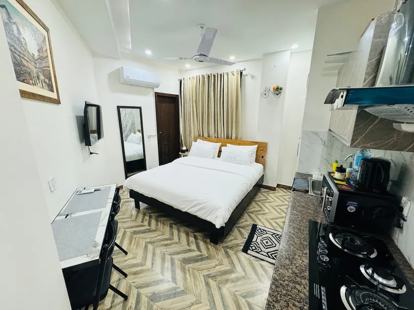 Cozy Studio Apt Retreat Gulberg - Image 1