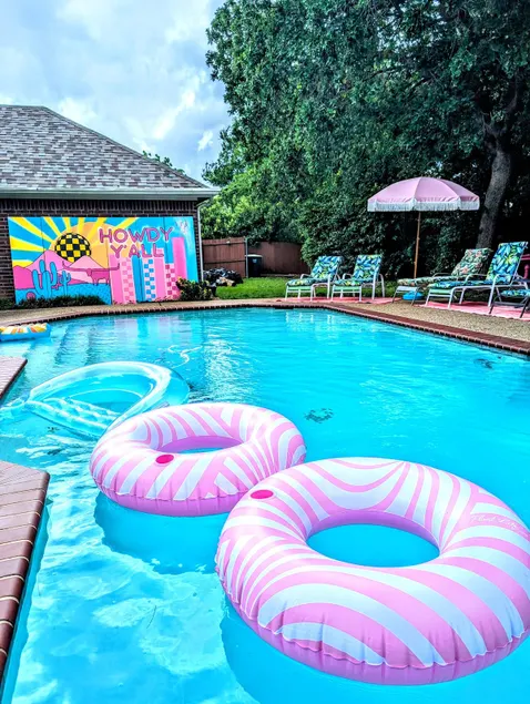 Stockyards & AT&T Stadium with Pool! - Image 1