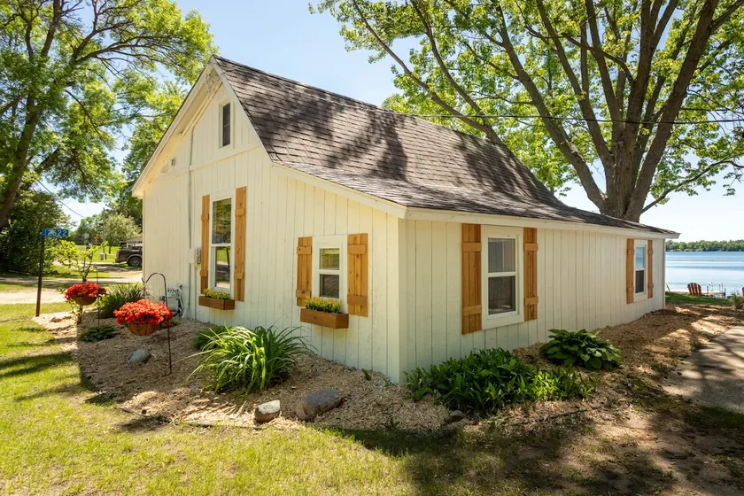 Cozy Lake Latoka Cabin w/ Loft - Image 1