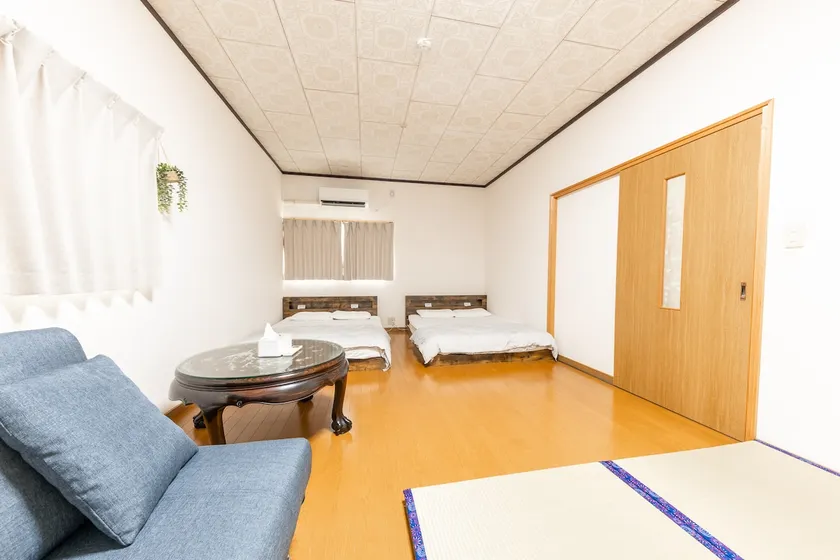 A private guest house overlooking the sea - Image 1