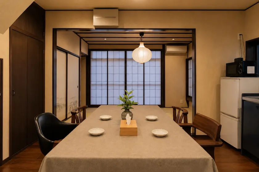 For family/group trips | Entire house for up to 8 people | 1 minute to the station | Parking available | Japanese house - Image 1